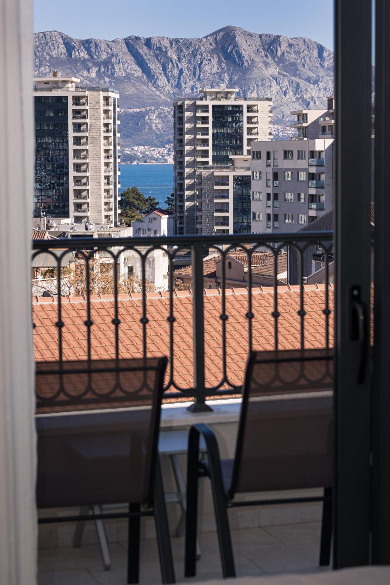 Hotel Pima Budva Exterior photo